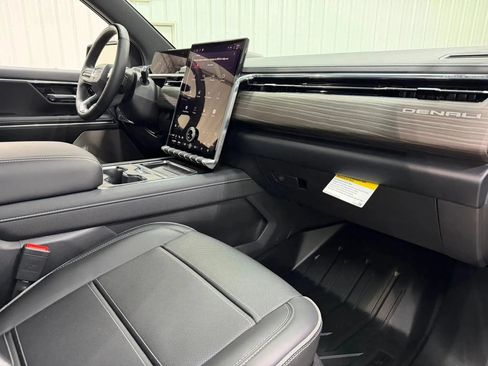 Used 2026 GMC Sierra EV Denali AWD/4WD image 14