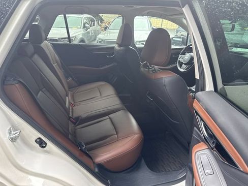 Used 2022 Subaru Outback Touring XT AWD/4WD image 14