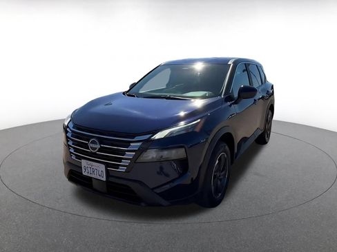 Used 2025 Nissan Rogue SV AWD/4WD image 7