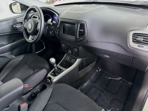 Used 2018 Jeep Compass Sport w/ Tech Group FWD image 30