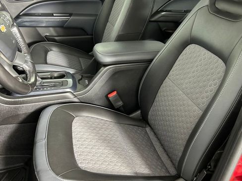 Used 2019 Chevrolet Colorado Z71 image 11