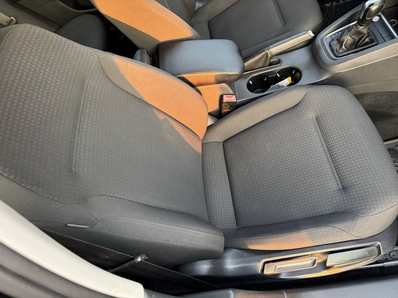 Used 2016 Volkswagen Jetta SE FWD image 15