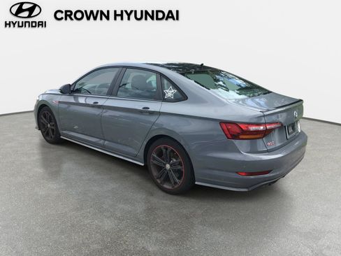 Used 2019 Volkswagen Jetta GLI FWD image 6