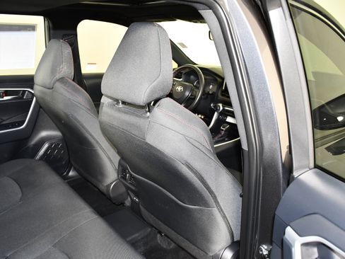 Used 2024 Toyota RAV4 SE w/ Weather & Moonroof Package AWD/4WD image 44