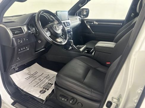 Used 2023 Lexus GX 460 Premium w/ Premium Package AWD/4WD image 18