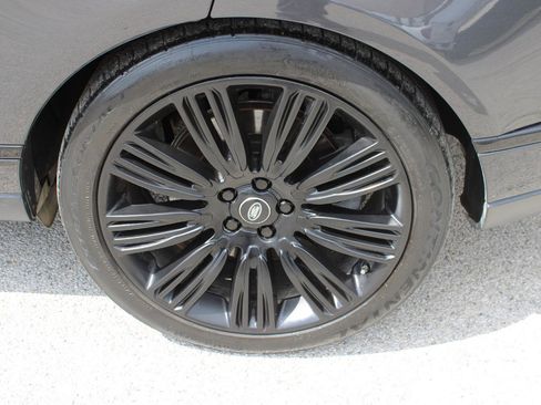 Used 2020 Land Rover Range Rover Long Wheelbase HSE image 8