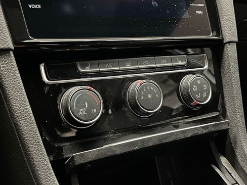 Certified 2021 Volkswagen GTI S image 11