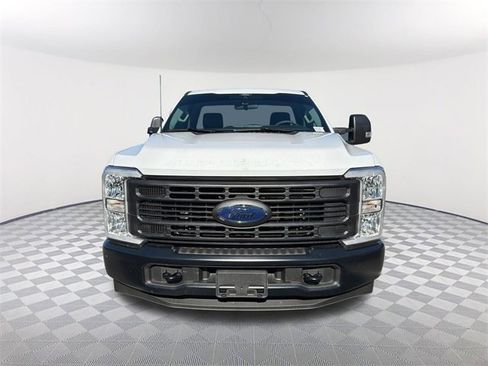 Used 2024 Ford F250 XL image 2