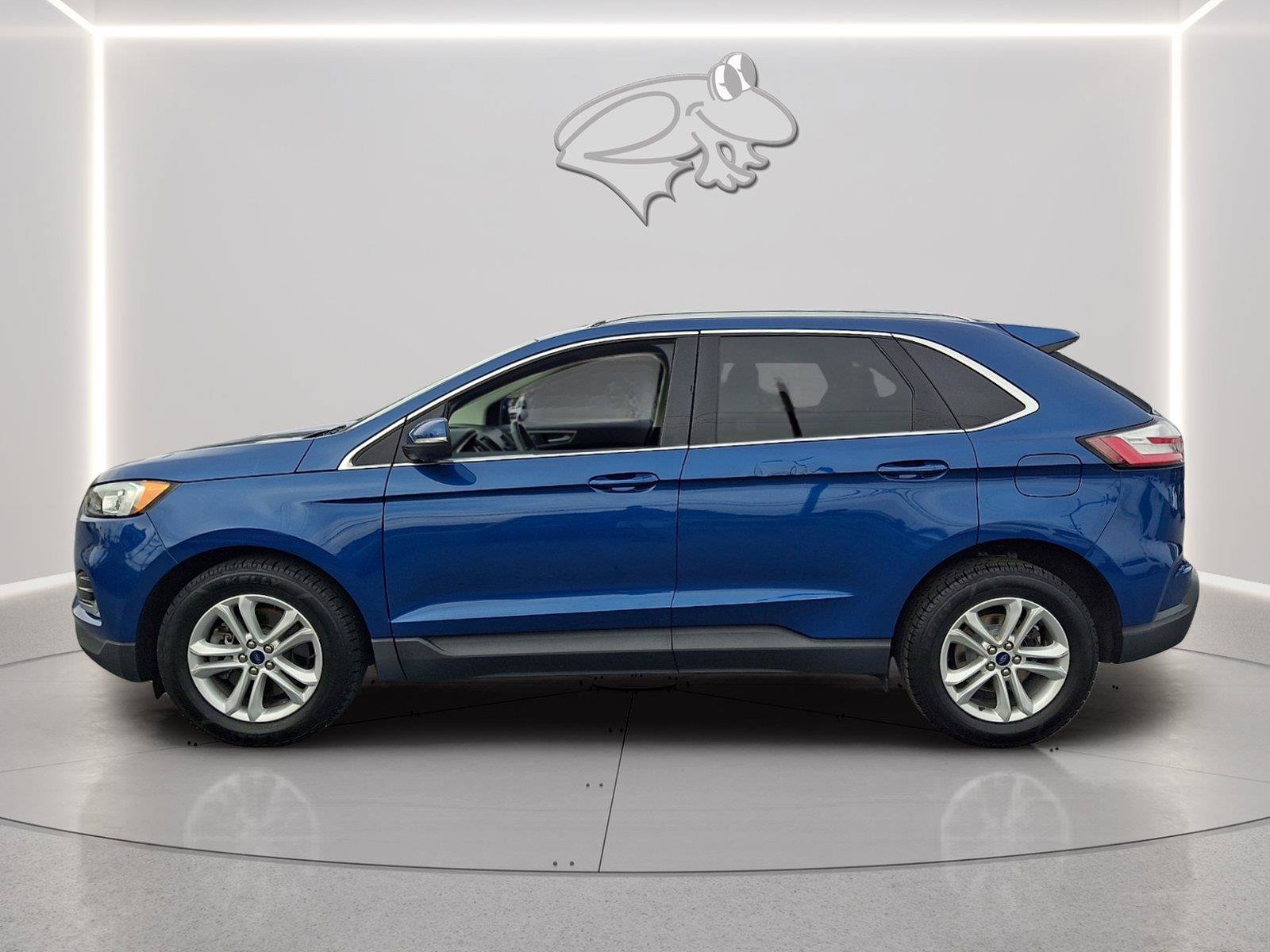 Used 2020 Ford Edge SEL w/ Cold Weather Package AWD/4WD image 2
