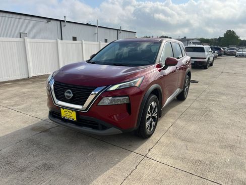 Used 2023 Nissan Rogue SV FWD image 7