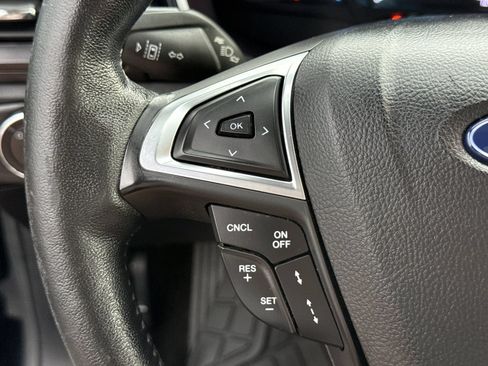 Used 2020 Ford Fusion Energi Titanium FWD image 32