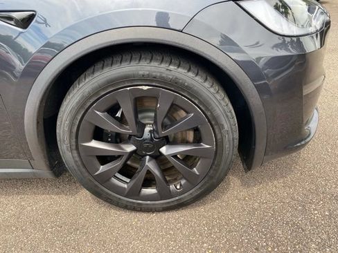 Used 2024 Tesla Model X AWD/4WD image 25
