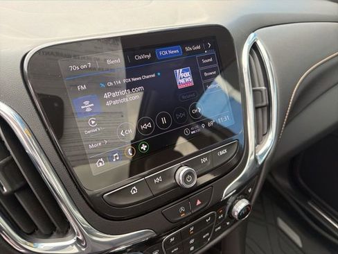 Used 2023 Chevrolet Equinox Premier FWD image 28