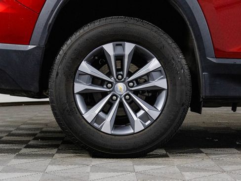 Used 2025 Chevrolet Equinox LT image 40