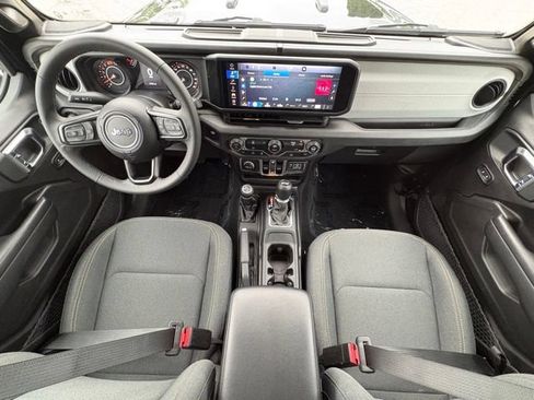 Used 2025 Jeep Wrangler Unlimited Sport AWD/4WD image 10