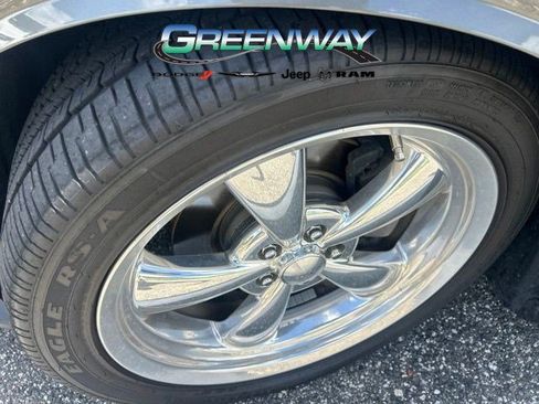 Used 2009 Dodge Challenger R/T RWD image 6
