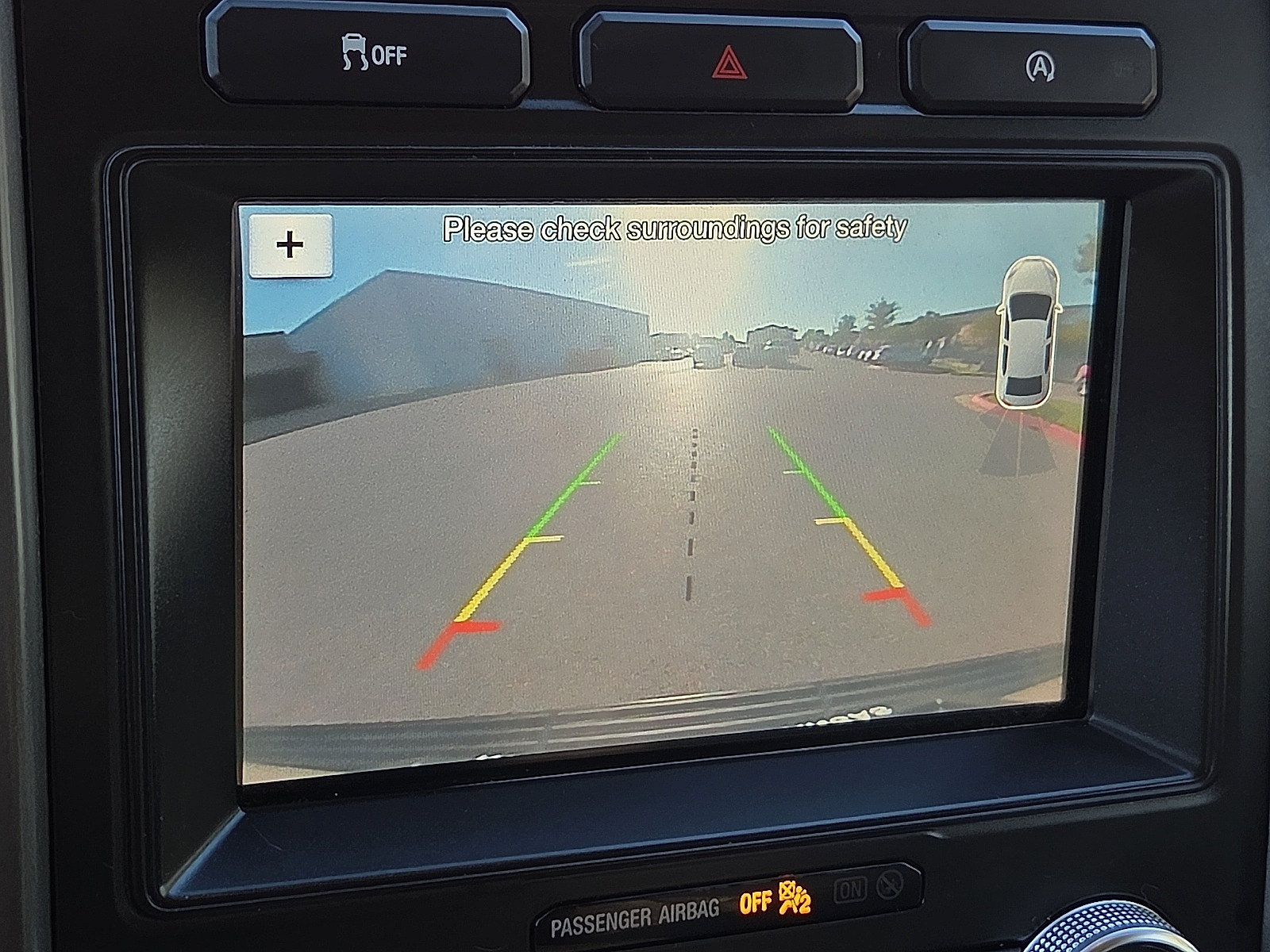 Used 2018 Ford Expedition XLT w/ Equipment Group 202A RWD image 17
