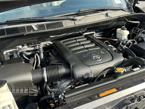 Used 2016 Toyota Sequoia Platinum image 30