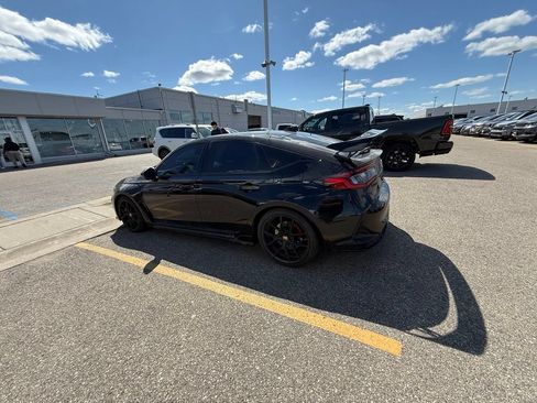 Used 2023 Honda Civic Type R image 9