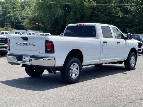 New 2026 RAM 2500 Tradesman w/ Chrome Appearance Group AWD/4WD image 7