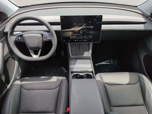 Used 2026 Tesla Model Y AWD image 29
