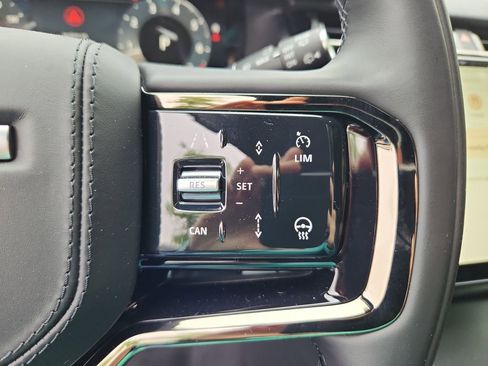 New 2026 Land Rover Range Rover Velar S AWD/4WD image 20