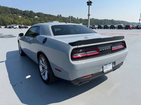 Used 2022 Dodge Challenger R/T w/ Shaker Package RWD image 5