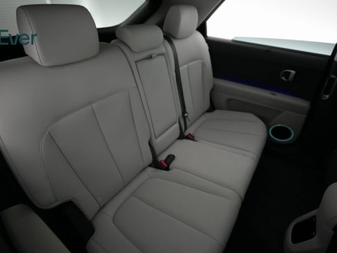 Used 2024 Hyundai Ioniq 5 Limited image 9