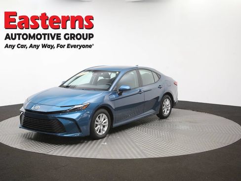 Used 2025 Toyota Camry LE FWD image 54