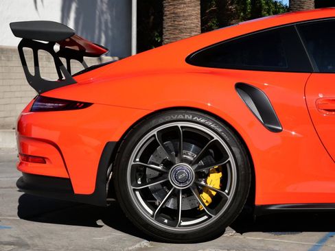 Used 2016 Porsche 911 GT3 RS image 5