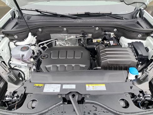 New 2026 Volkswagen Atlas Peak Edition image 19