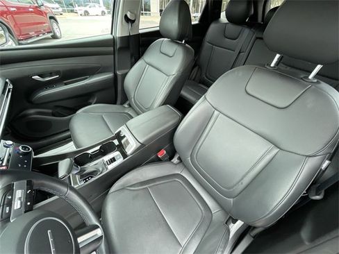 Used 2025 Hyundai Tucson SEL image 14