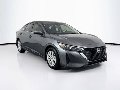 Used 2025 Nissan Sentra S FWD image 8
