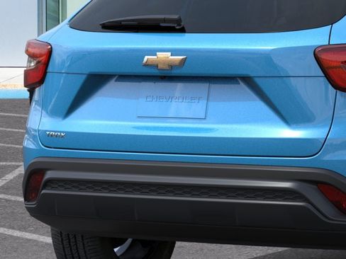 New 2026 Chevrolet Trax LS w/ LS Convenience Package FWD image 14