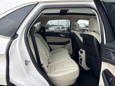 Used 2019 Ford Edge Titanium w/ Equipment Group 301A image 16