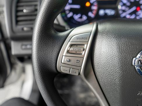 Used 2014 Nissan Altima 2.5 S image 15