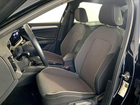 Used 2025 Volkswagen Jetta Sport FWD image 22