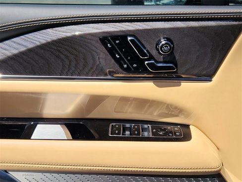 New 2025 Cadillac Escalade IQ Luxury 2 image 15