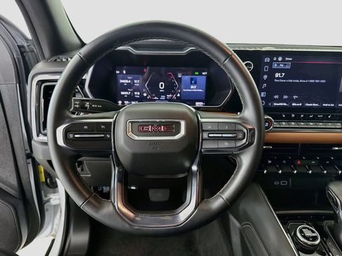 Used 2024 GMC Canyon AT4 AWD/4WD image 13