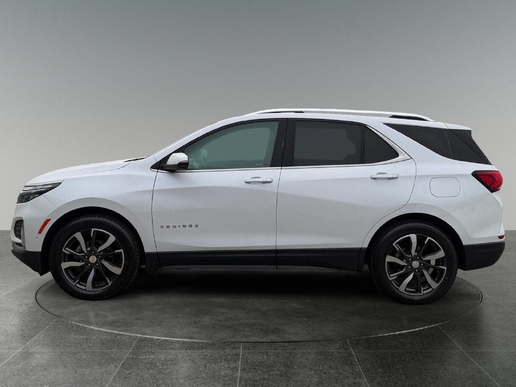 Used 2023 Chevrolet Equinox Premier AWD/4WD image 5