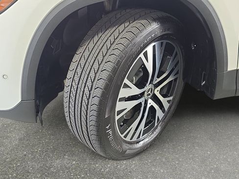 Certified 2025 Mercedes-Benz GLA 250 image 30