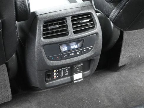 Used 2018 Honda Pilot EX-L image 18