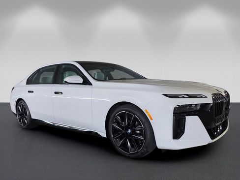 New 2026 BMW 760i xDrive AWD/4WD image 1