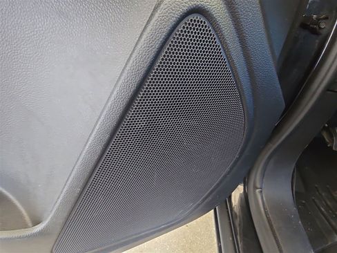 Used 2022 Chevrolet Colorado Z71 AWD/4WD image 21