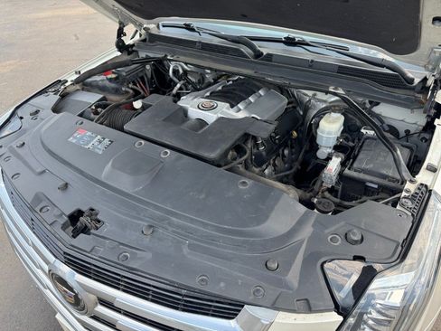 Used 2015 Cadillac Escalade Premium AWD/4WD image 25
