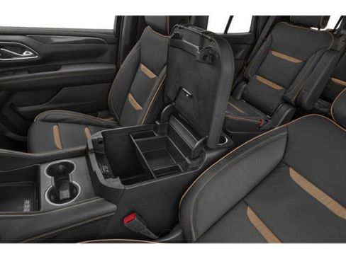 Used 2021 GMC Yukon AT4 w/ Rear Media and Nav Package AWD/4WD image 17