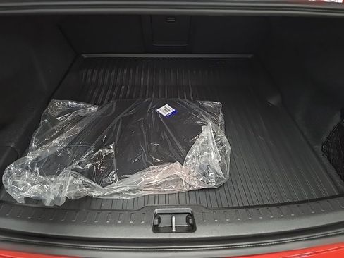 Used 2023 Volvo S60 B5 Ultimate image 12