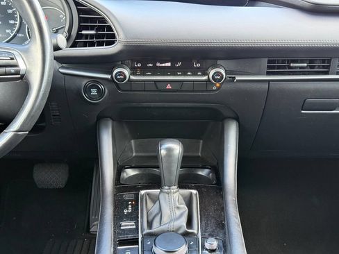 Used 2025 MAZDA MAZDA3 s FWD image 18