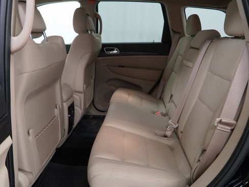 Certified 2022 Jeep Grand Cherokee Laredo E image 20