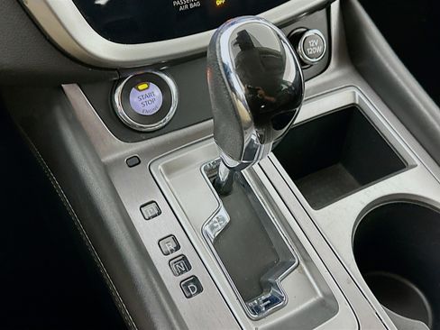 Used 2023 Nissan Murano SV image 24